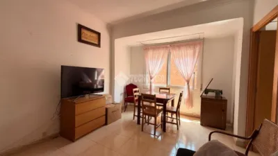 Apartment in El Guinardó photo 2