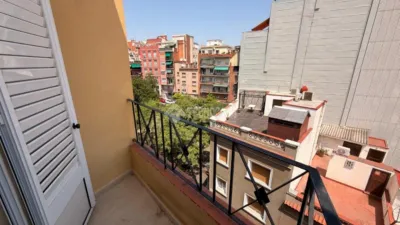 Apartment in El Guinardó photo 5