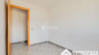 Apartment in Singuerlín-Les Oliveres-Can Franquesa-Guinardera photo 5
