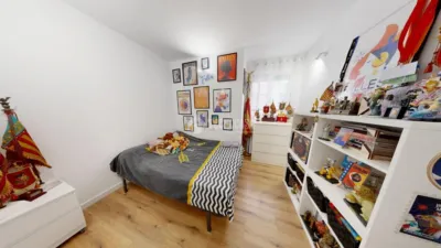 Flat in En Corts photo 20