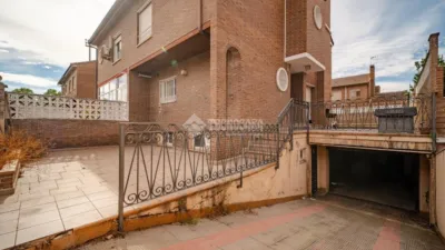 Semi-detached house in La Poveda photo 11