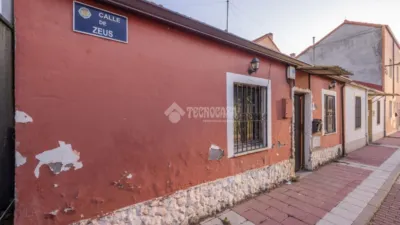 Detached house on Camino de la Esperanza-Arturo León photo 2