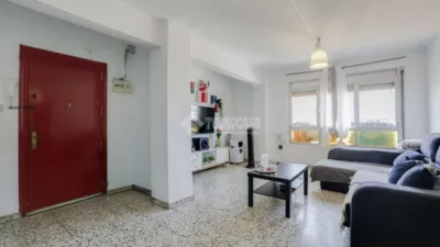Apartment in Grup Vint-i-Cinc de Setembre photo 10