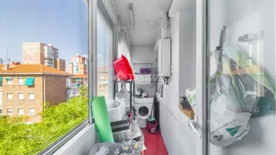 Piso en venta en Calle de Elfo, cerca de Calle del Beato Berrio Ochoa, Quintana (Distrito Ciudad Lineal. Madrid Capital) de 335.000 €