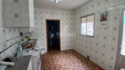 Casa unifamiliar en venta en Calle Canalejas, Granja de Torrehermosa de 90.000 €
