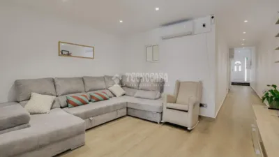 Casa adosada en venta en Hostafrancs, Hostafrancs (Distrito Centre-Covadonga. Sabadell) de 330.000 €