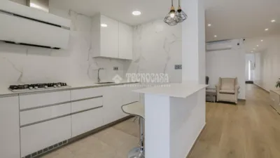 Casa adosada en venta en Hostafrancs, Hostafrancs (Distrito Centre-Covadonga. Sabadell) de 330.000 €