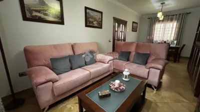Casa adosada en venta en Alcalá del Río, Alcalá del Río de 225.000 €
