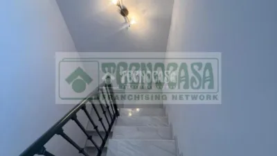 Casa adosada en venta en Alcalá del Valle - Más