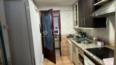 Piso en venta en Calle Regimiento de Soria, La Salle-Pino Flores (Distrito Macarena. Sevilla Capital) de 169.000 €