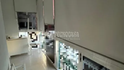 Piso en venta en Calle Regimiento de Soria, La Salle-Pino Flores (Distrito Macarena. Sevilla Capital) de 169.000 €