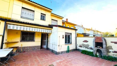 Casa adosada en venta en Calera y Chozas, Calera y Chozas de 129.900 €