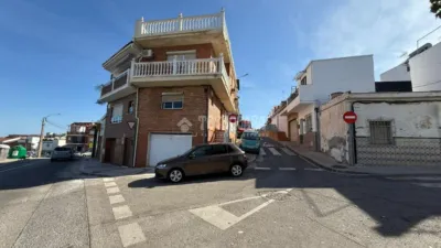 Casa adosada en venta en Carlinda, Carlinda (Distrito Bailén-Miraflores. Málaga Capital) de 117.000 €