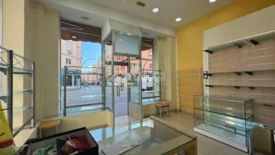 Local comercial en alquiler en Calle de Eugenio Gross, Camino de Suárez (Distrito Bailén-Miraflores. Málaga Capital) de 900 €<span>/mes</span>