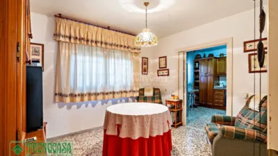 Edificio en venta en Calle de Almería, cerca de Calle de los Cármenes, Centro (El Ejido) de 80.000 €