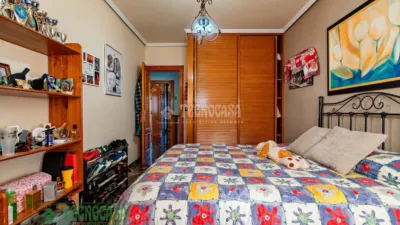 Casa adosada en venta en Calle de Némesis, Av. Juan Carlos I-Plaza de Toros (Distrito Núcleo Urbano. Roquetas de Mar) de 324.000 €