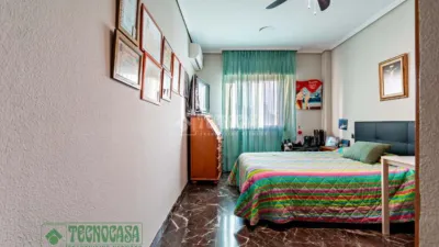 Casa adosada en venta en Calle de Némesis, Av. Juan Carlos I-Plaza de Toros (Distrito Núcleo Urbano. Roquetas de Mar) de 324.000 €