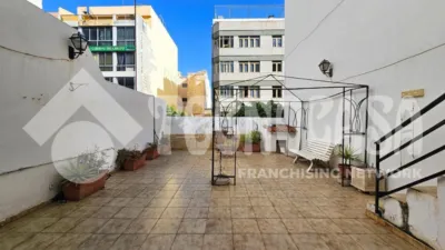 Casa unifamiliar en venta en Calle de Don Pedro Infinito, cerca de Calle Agustina De Aragon, Ciudad Alta (Las Palmas de Gran Canaria) de 300.000 €