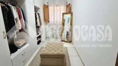 Casa unifamiliar en venta en Calle de Don Pedro Infinito, cerca de Calle Agustina De Aragon, Ciudad Alta (Las Palmas de Gran Canaria) de 300.000 €