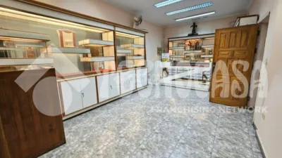 Casa unifamiliar en venta en Calle de Don Pedro Infinito, cerca de Calle Agustina De Aragon, Ciudad Alta (Las Palmas de Gran Canaria) de 300.000 €