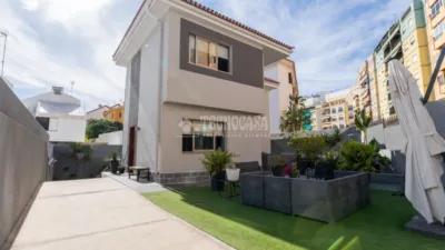 Casa unifamiliar en venta en los Gladiolos-Chapatal, Los Gladiolos-Chapatal (Distrito Salud-La Salle. Santa Cruz de Tenerife Capital) de 1.300.000 €