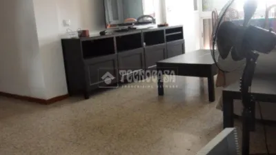 Piso en alquiler en La Oliva-Polígono Sur, La Oliva-Polígono Sur (Distrito Sur. Sevilla Capital) de 1.200 €<span>/mes</span>