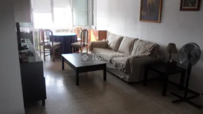 Piso en alquiler en La Oliva-Polígono Sur, La Oliva-Polígono Sur (Distrito Sur. Sevilla Capital) de 1.200 €<span>/mes</span>