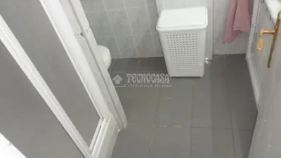 Piso en alquiler en La Oliva-Polígono Sur, La Oliva-Polígono Sur (Distrito Sur. Sevilla Capital) de 1.200 €<span>/mes</span>