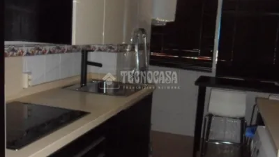 Piso en alquiler en La Oliva-Polígono Sur, La Oliva-Polígono Sur (Distrito Sur. Sevilla Capital) de 1.200 €<span>/mes</span>