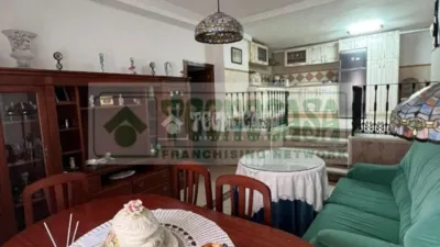Casa adosada en venta en Calle de la Cantareria Alta, Setenil de las Bodegas de 75.900 €