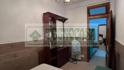 Casa adosada en venta en Calle de la Cantareria Alta, Setenil de las Bodegas de 75.900 €