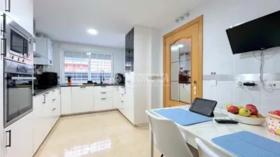 Casa adosada en venta en Zona Bulevar, Zona Bulevar (Arroyomolinos) de 469.900 €