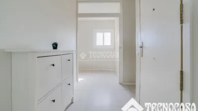 Ático en venta en Travessera de Gràcia, cerca de Carrer de Lepant, El Baix Guinardó (Distrito Horta-Guinardó. Barcelona Capital) de 490.000 €