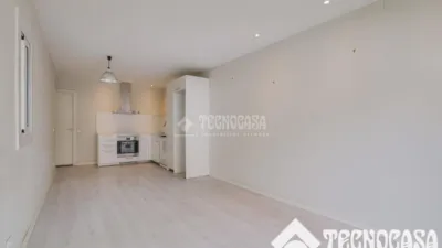 Ático en venta en Travessera de Gràcia, cerca de Carrer de Lepant, El Baix Guinardó (Distrito Horta-Guinardó. Barcelona Capital) de 490.000 €