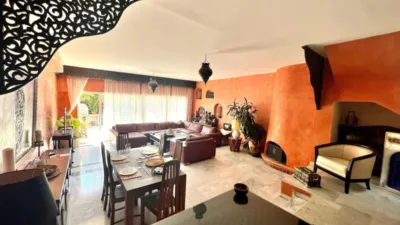 Terraced house on Calle Pico del Aneto photo 7