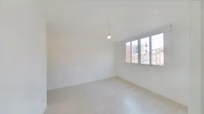 Piso en alquiler en Ventas - Imagen 2