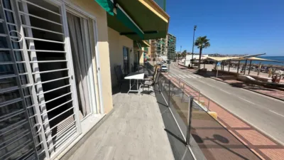 Piso en alquiler en Carvajal, Puerto Deportivo (Fuengirola) de 1.300 €<span>/mes</span>
