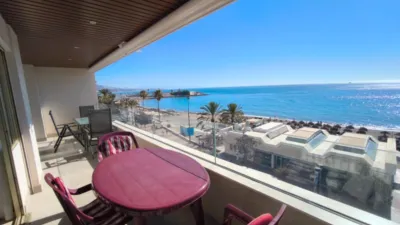 Apartment on the 1st Line of the Beach photo 23