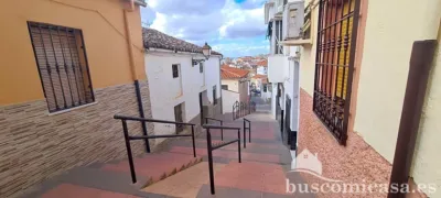 Chalet on Calle del Ejército Español photo 2