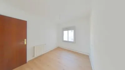 Flat in Centre photo 17