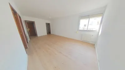 Flat in Centre photo 2