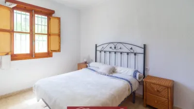 Chalet in La Empelta photo 9