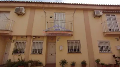 Terraced house on Avenida del Doctor Juan Reyes photo 7