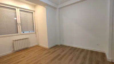 Piso en alquiler en Calle de Juan de Juni, Paseo Zorrilla-Campo Grande-Cuatro de Marzo (Valladolid Capital) de 990 €<span>/mes</span>