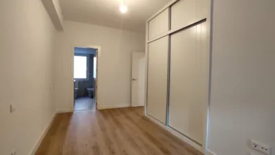 Piso en alquiler en Calle de Juan de Juni, Paseo Zorrilla-Campo Grande-Cuatro de Marzo (Valladolid Capital) de 990 €<span>/mes</span>