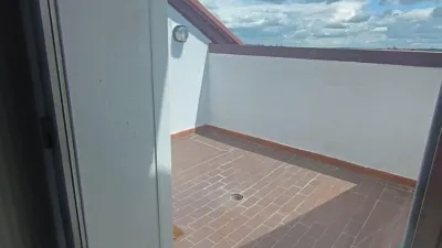 Ático en alquiler en Calle José Garrote Tebar, 3, Parquesol (Valladolid Capital) de 850 €<span>/mes</span>
