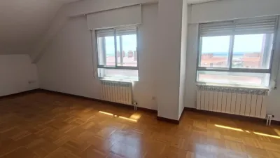 Ático en alquiler en Calle José Garrote Tebar, 3, Parquesol (Valladolid Capital) de 850 €<span>/mes</span>