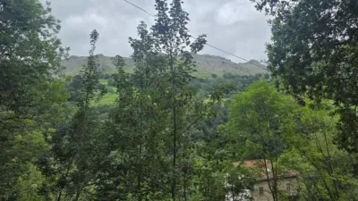 Chalet en venta en Calle de Liérganes - Más