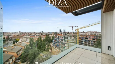 Piso en alquiler en Calle de Mesena - Imagen 2