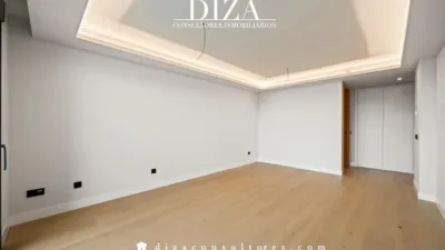 Piso en alquiler en Calle de Mesena - Imagen 4